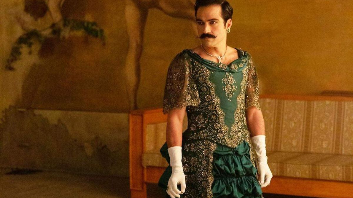 Cu Alfonso Herrera, starul din Capturarea, drama istorică despre un scandal care a zguduit Mexicul