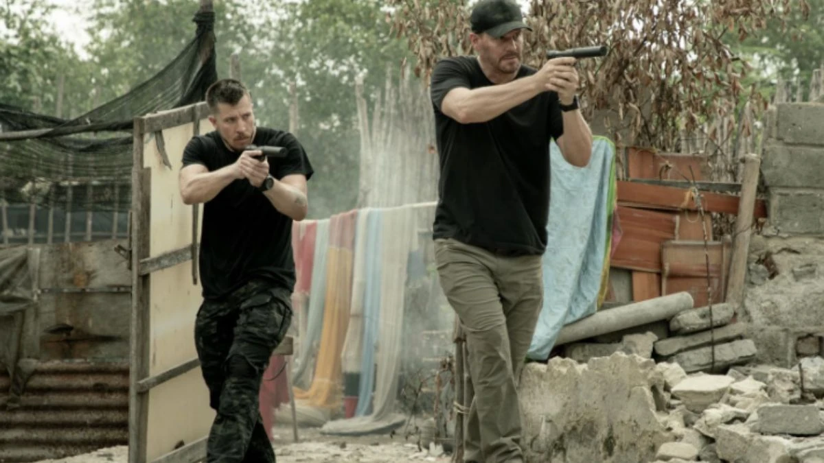 În imagine: David Boreanaz, vedeta serialului TV *SEAL Team*.