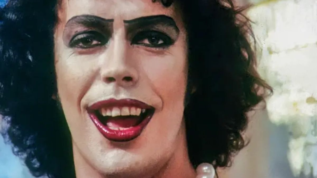 TIM CURRY