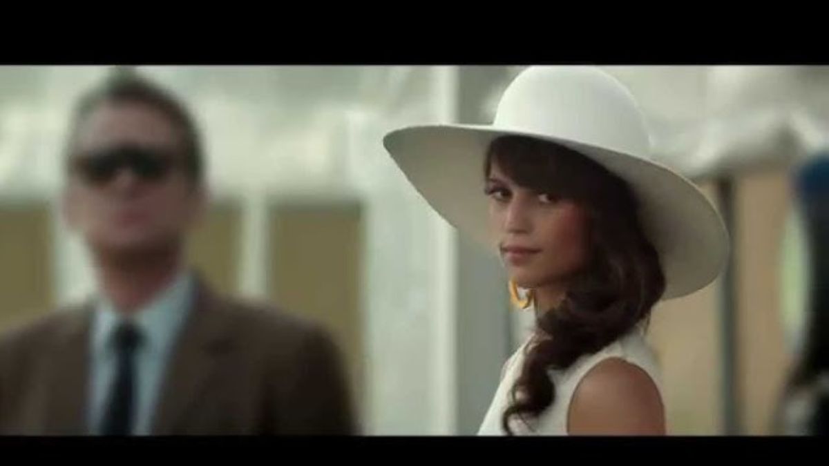 In imagine: Alicia Vikander