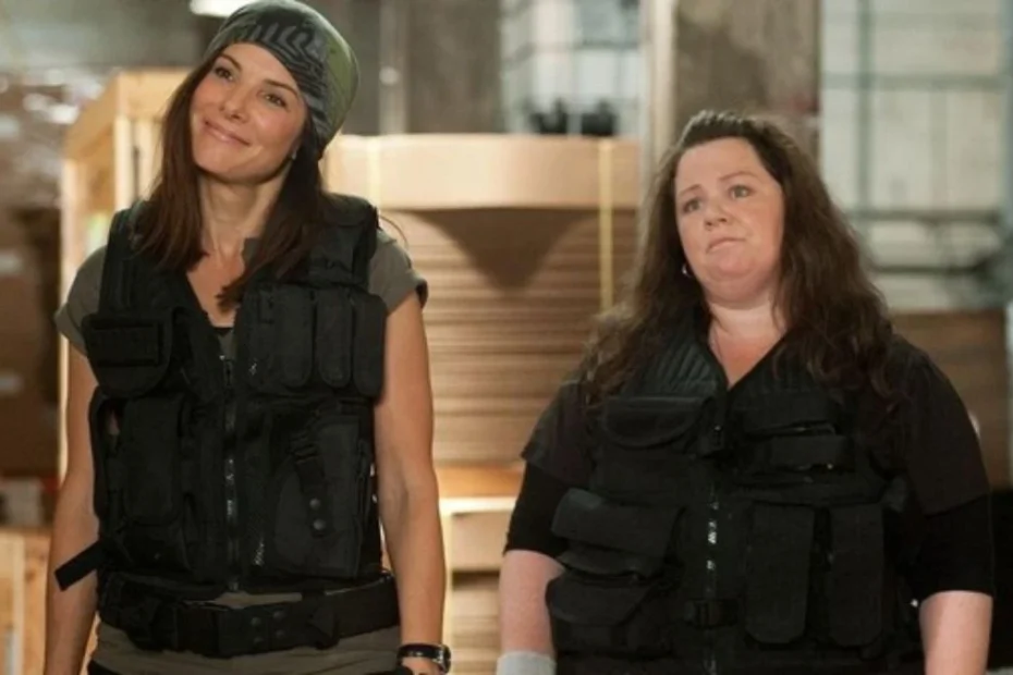 Un mare clasic pe podiumul Top 10 Netflix: în Captură la dublu, Sandra Bullock și Melissa McCarthy sunt nevoite să facă echipă.