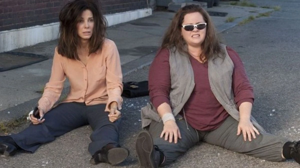 Un mare clasic a ajuns în topul 10 de pe Netflix: în Captură la dublu Sandra Bullock și Melissa McCarthy sunt nevoite să facă echipă.