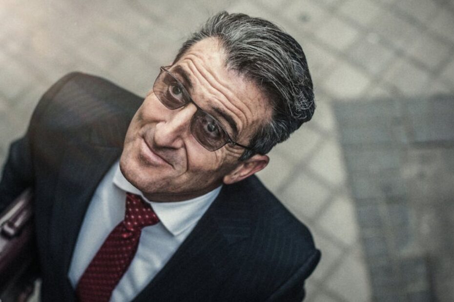 Au jefuit o bancă din Madrid, dar adevărata trădare începuse înainte. Luis Zahera, într-un nou thriller Netflix