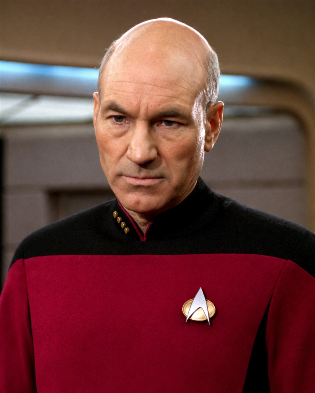 Patrick Stewart în rolul căpitanului Jean-Luc Picard din Star Trek